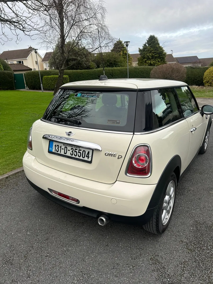Mini Cooper One - 1.6 Diesel 2013 - Image 2