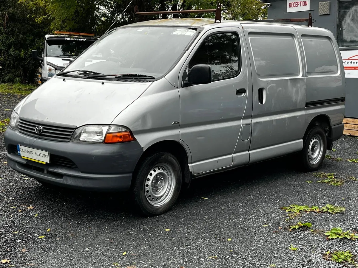 TOYOTA HIACE WITH CVRT - Image 4