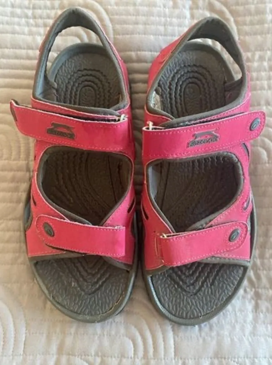 Sandals - Slazenger - Size 6UK - Image 1