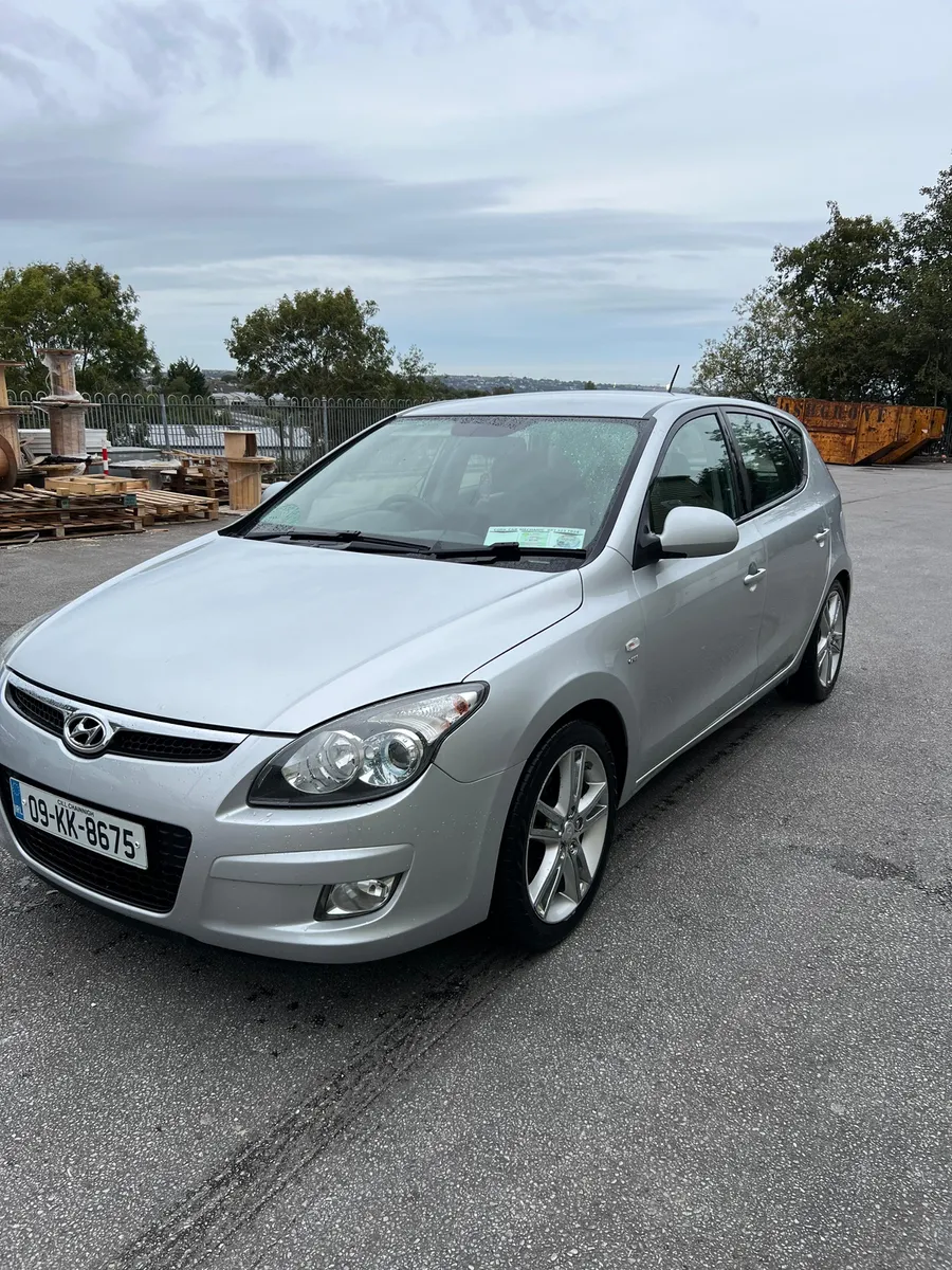 Hyundai i30 - Image 1