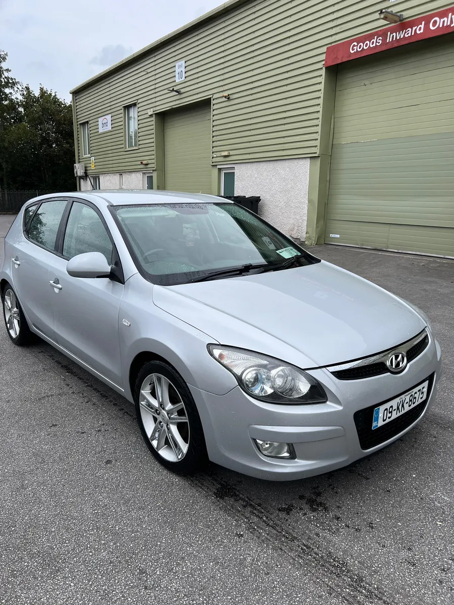Hyundai i30 - Image 2