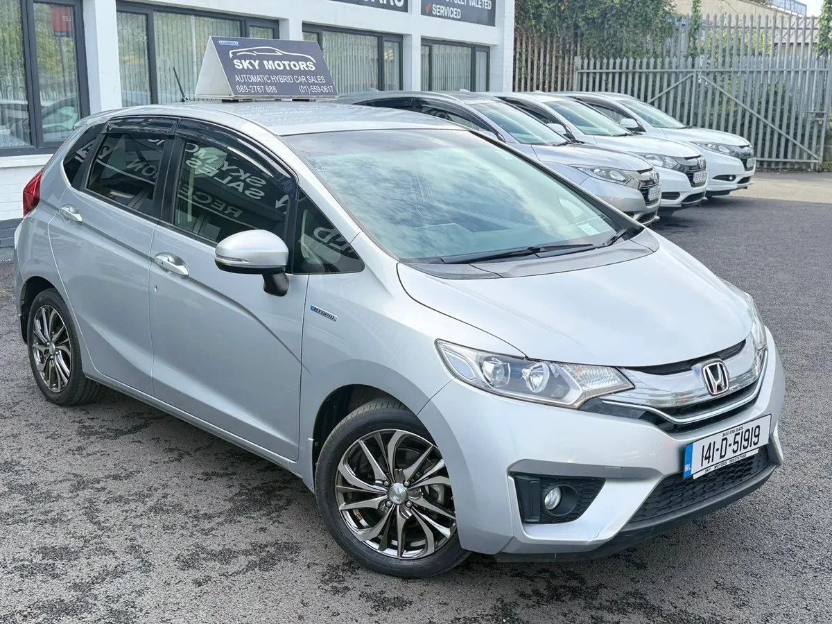 2014 Honda Fit 1.5 Hybrid,Auto ,Low Miles 31K KM - Image 3