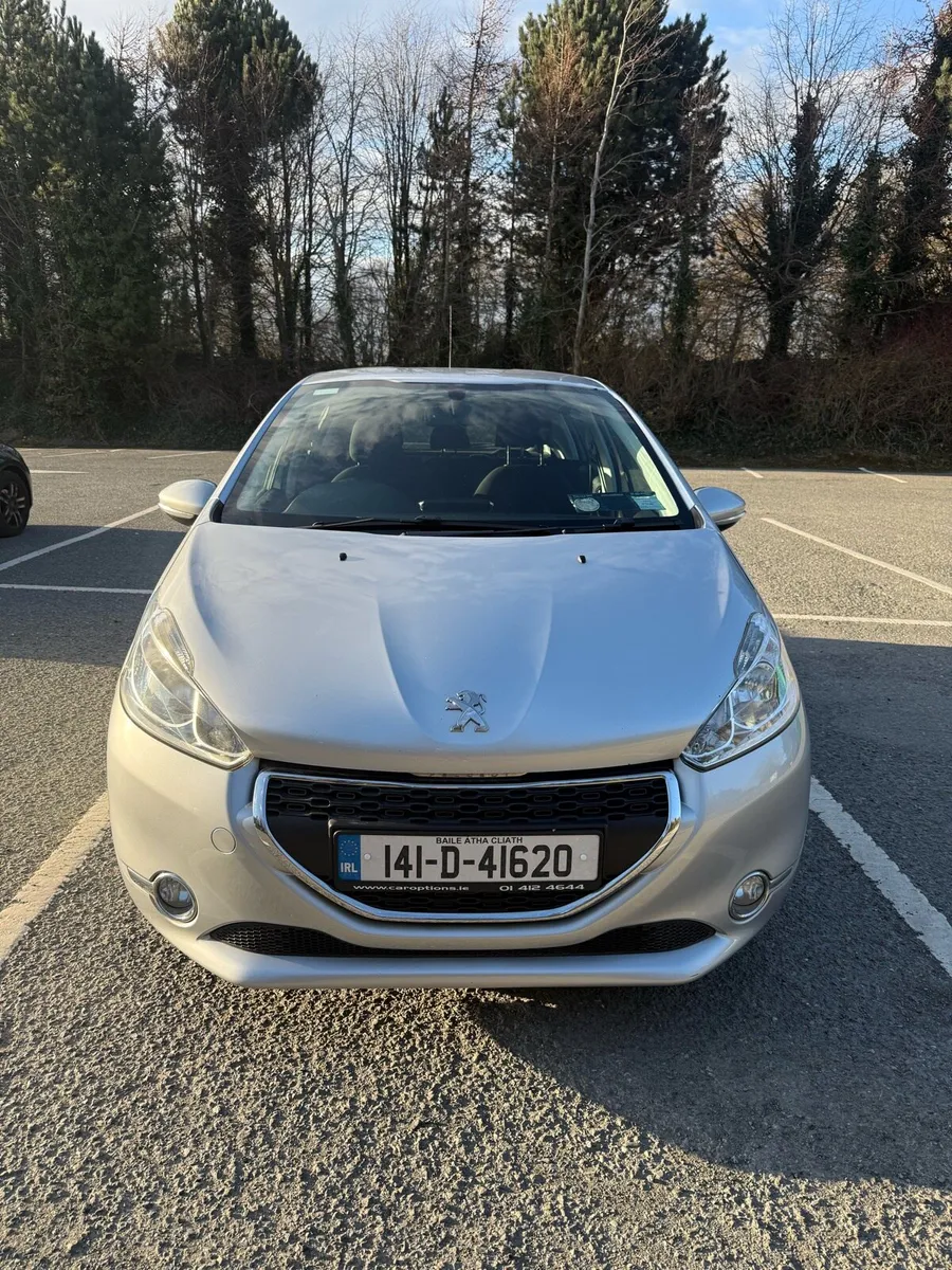 Peugeot 208 2014 - Image 1