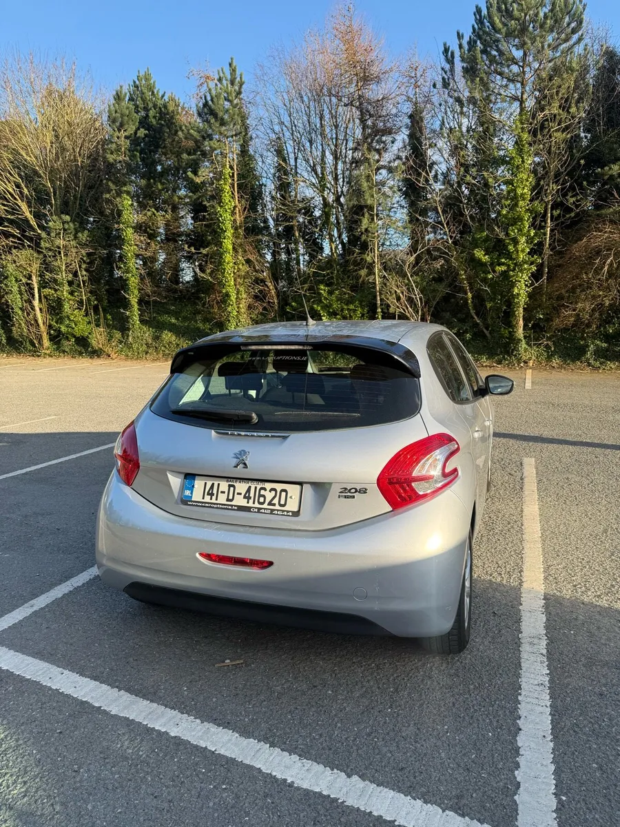 Peugeot 208 2014 - Image 3