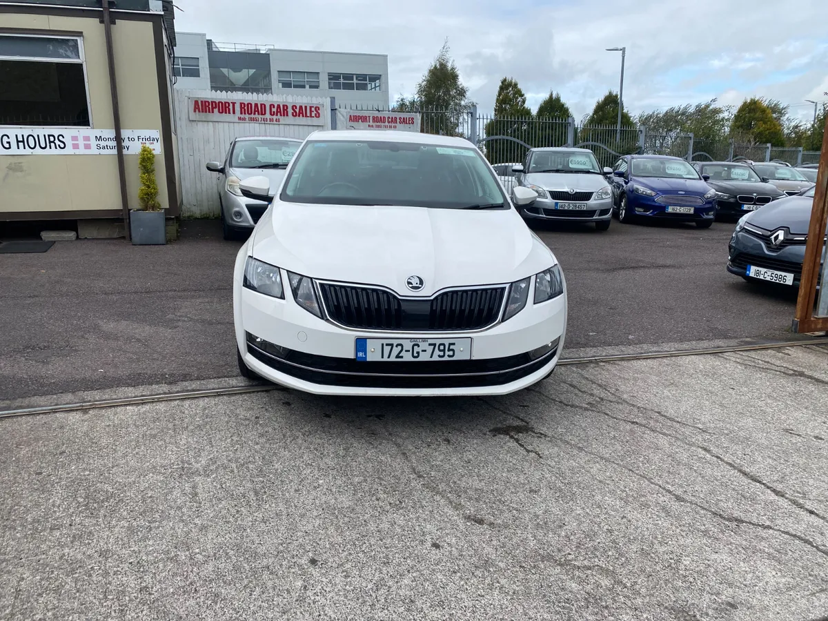 Skoda Octavia 2017 AUTOMATIC - Image 2