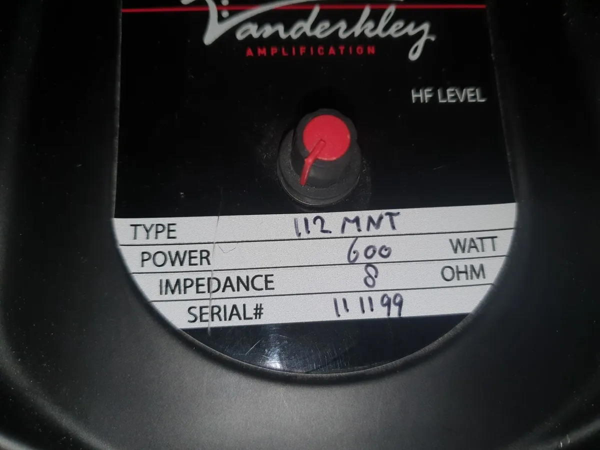 Vanderkley Bass 1x12 600w - Image 2
