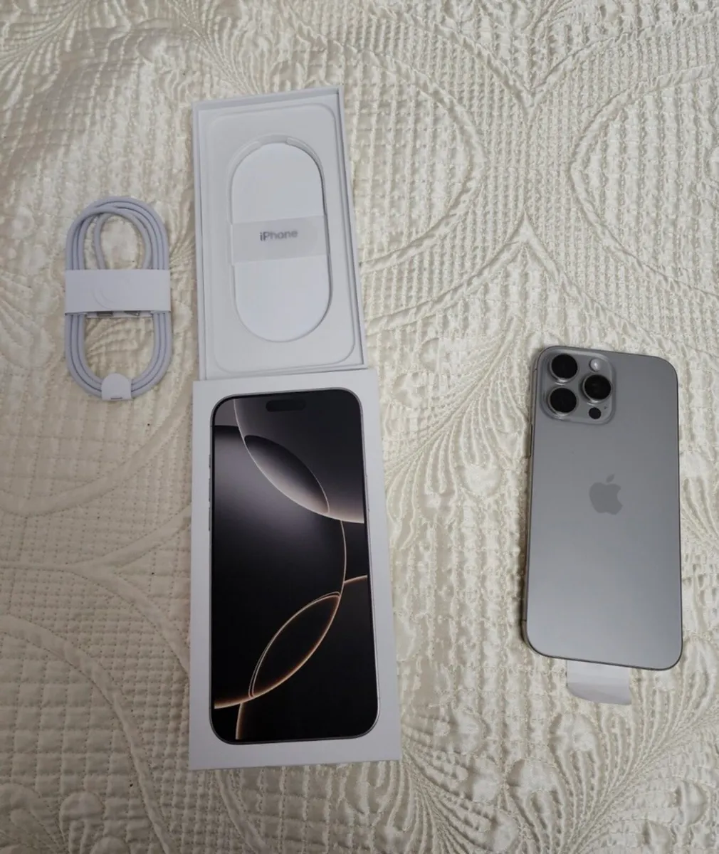 IPhone 16 Pro Max 256gb - Image 3