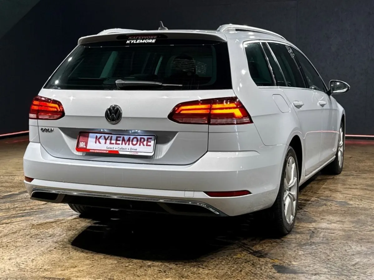 Volkswagen Golf 1.2 TSI AUTOMATIC ESTATE - REVERSE - Image 4