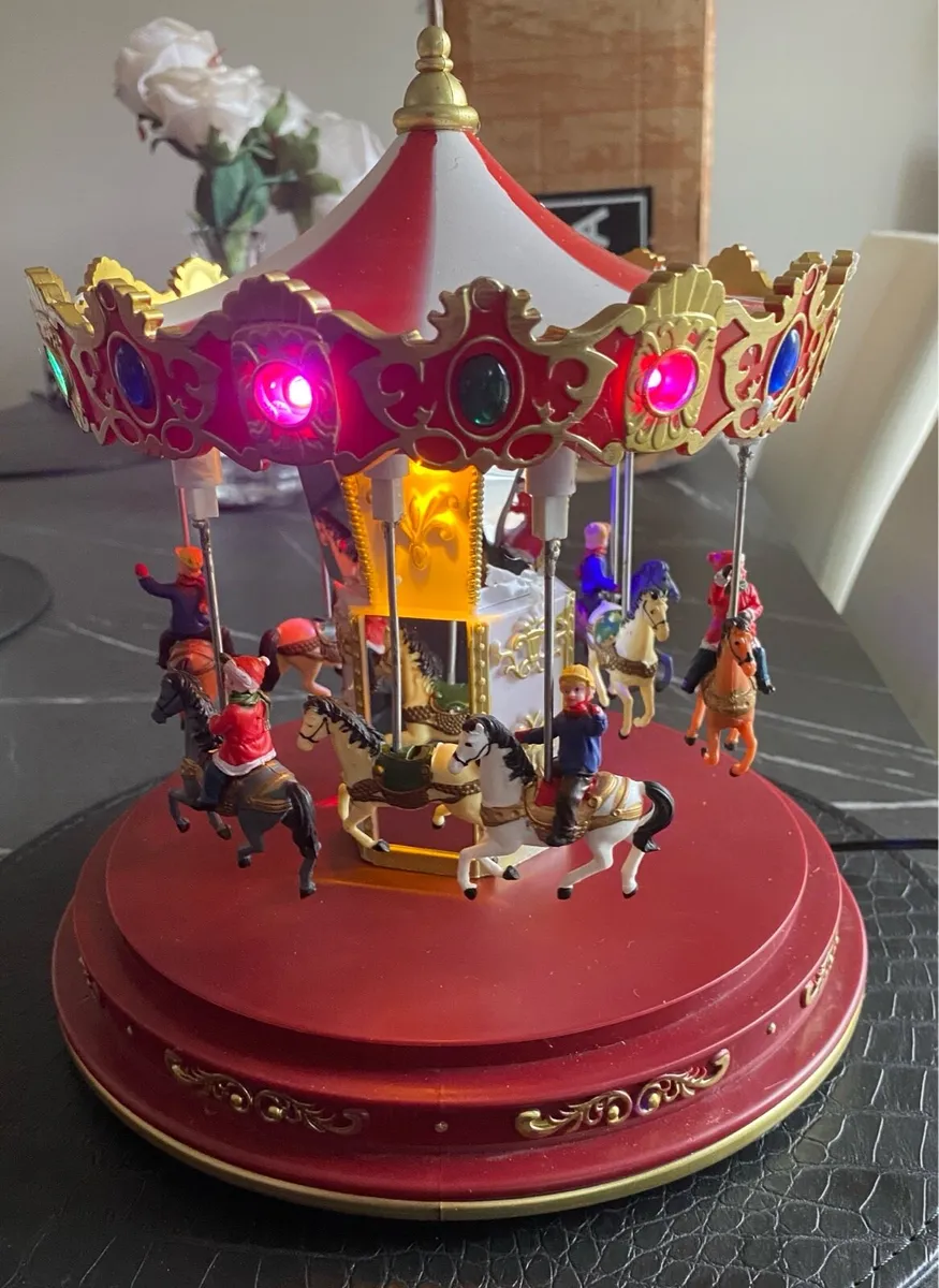 Christmas Musical Revolving Carousel - Image 4