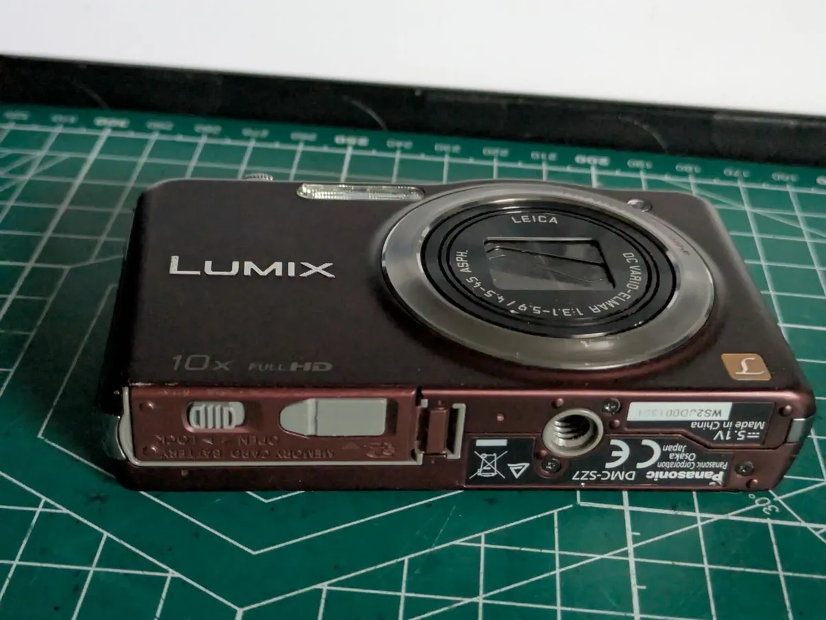 Panasonic Lumix 14MP camera Leica Vario-Elmar lens - Image 3