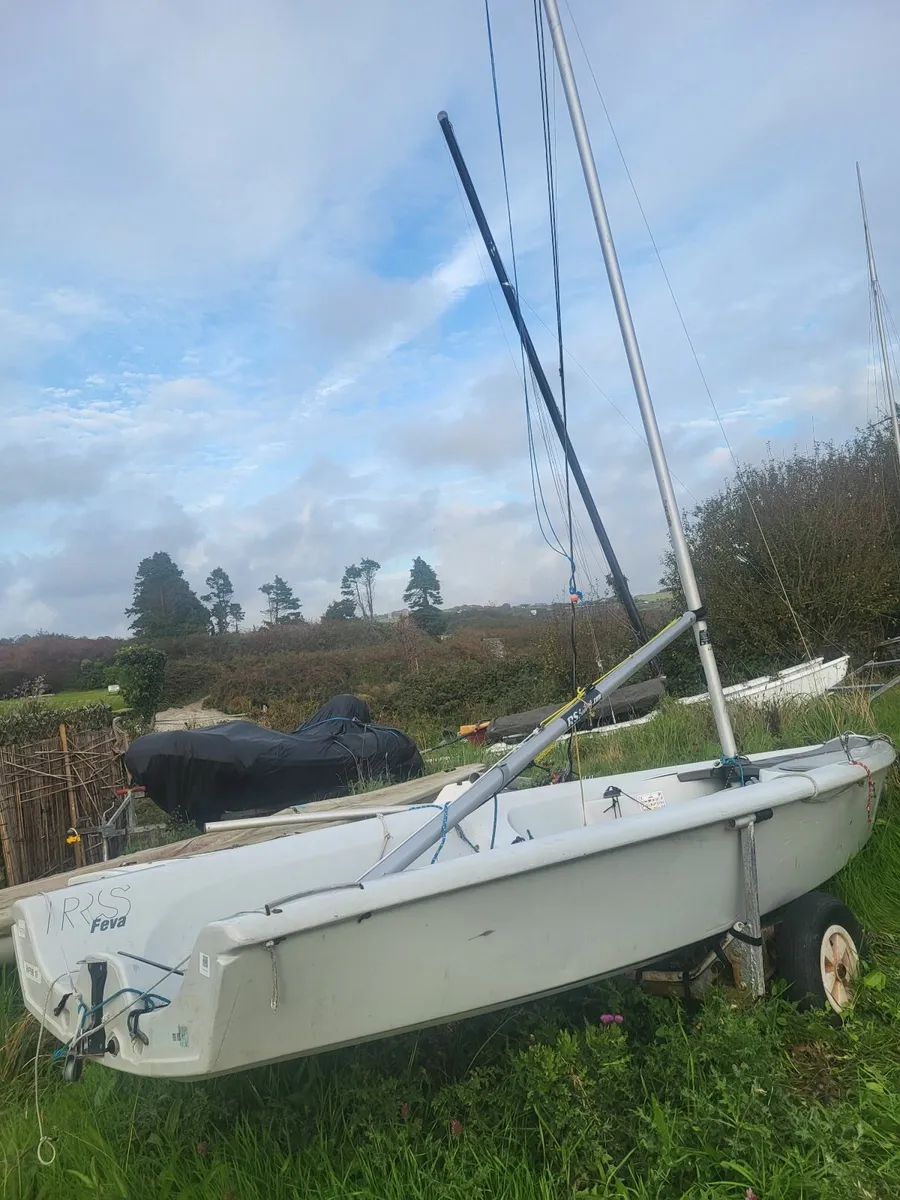 Feva sailing dinghy - Image 2