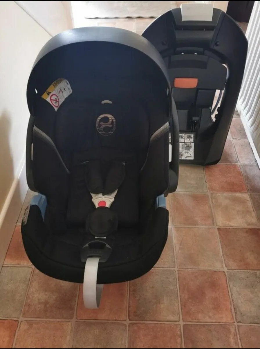 Infant Car seat & isofix base - Image 3