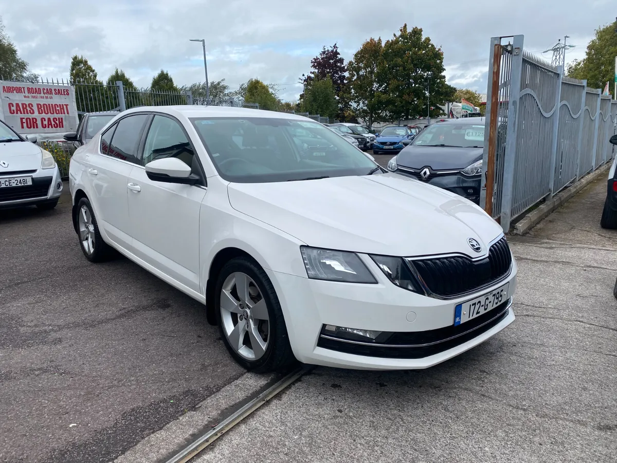 Skoda Octavia 2017 AUTOMATIC - Image 4