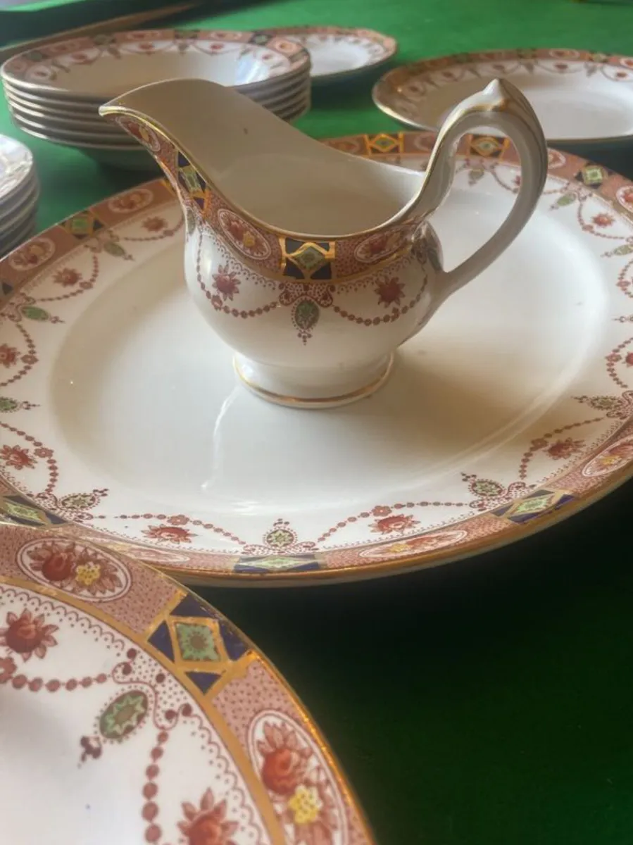Arklow vintage pottery 32 piece - Image 1