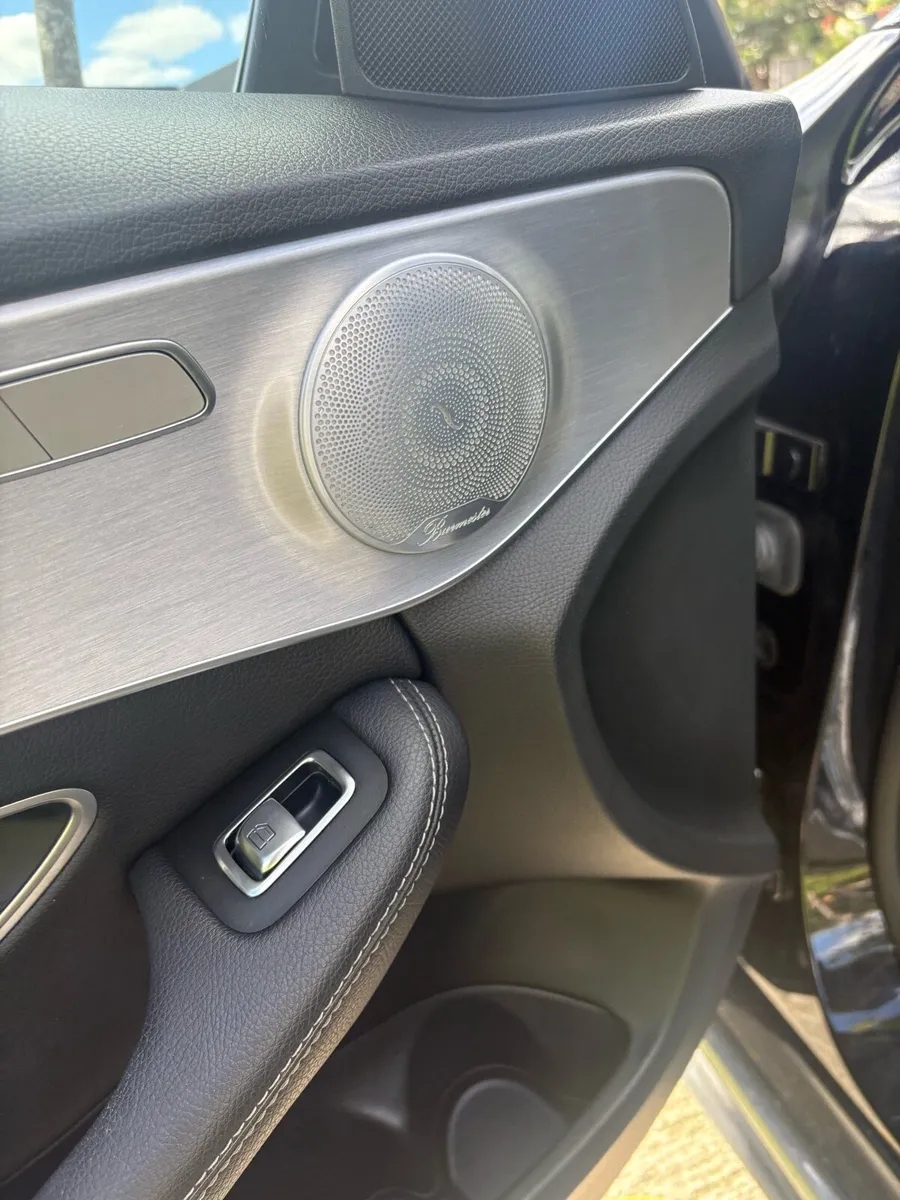 Mercedes c class 220d premium plus - Image 4