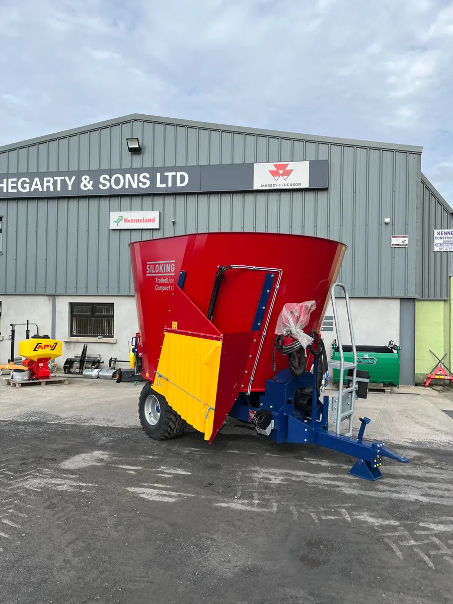 NEW Siloking Compact 12 Feeder - Image 1