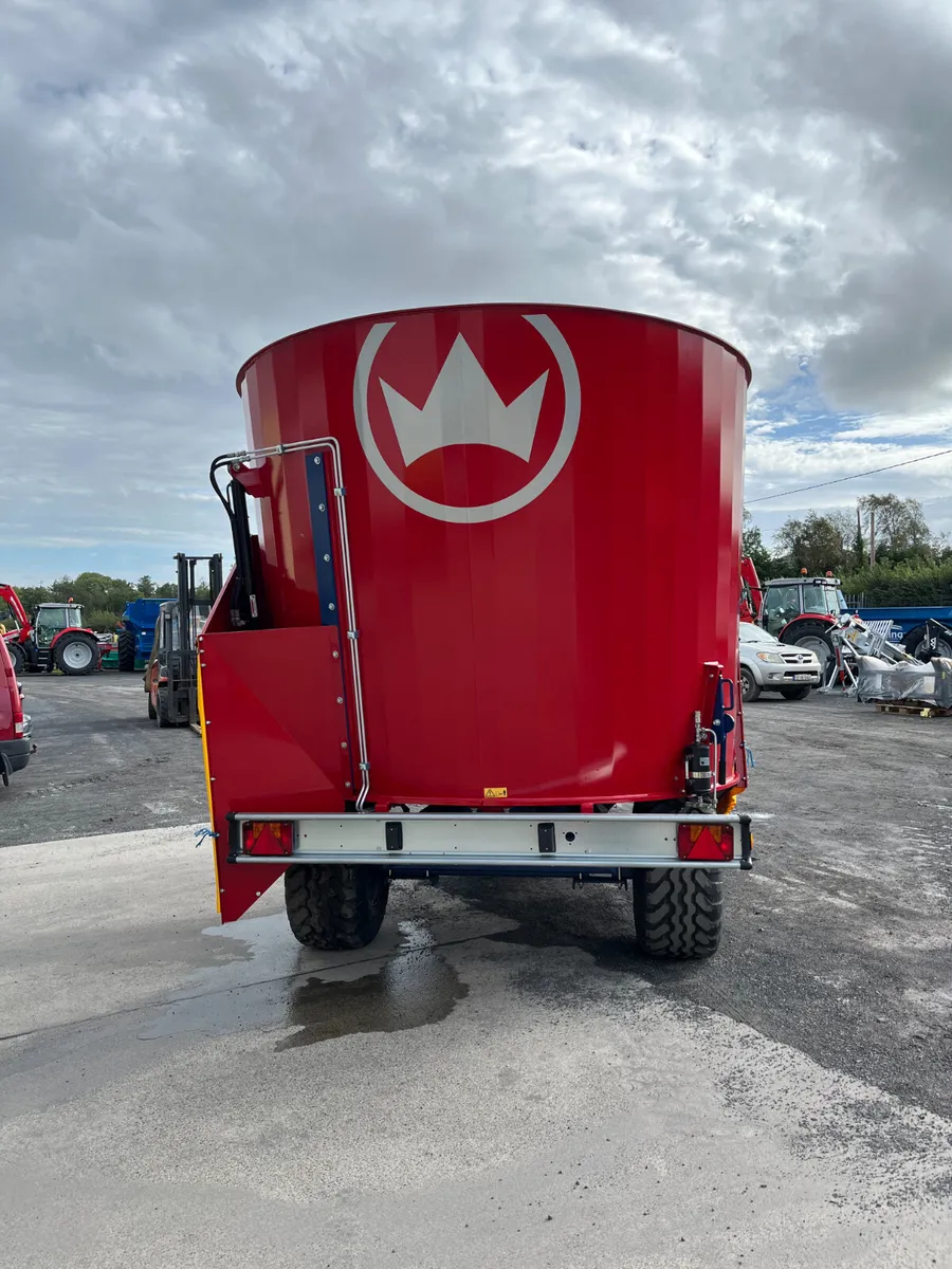 NEW Siloking Compact 12 Feeder - Image 3