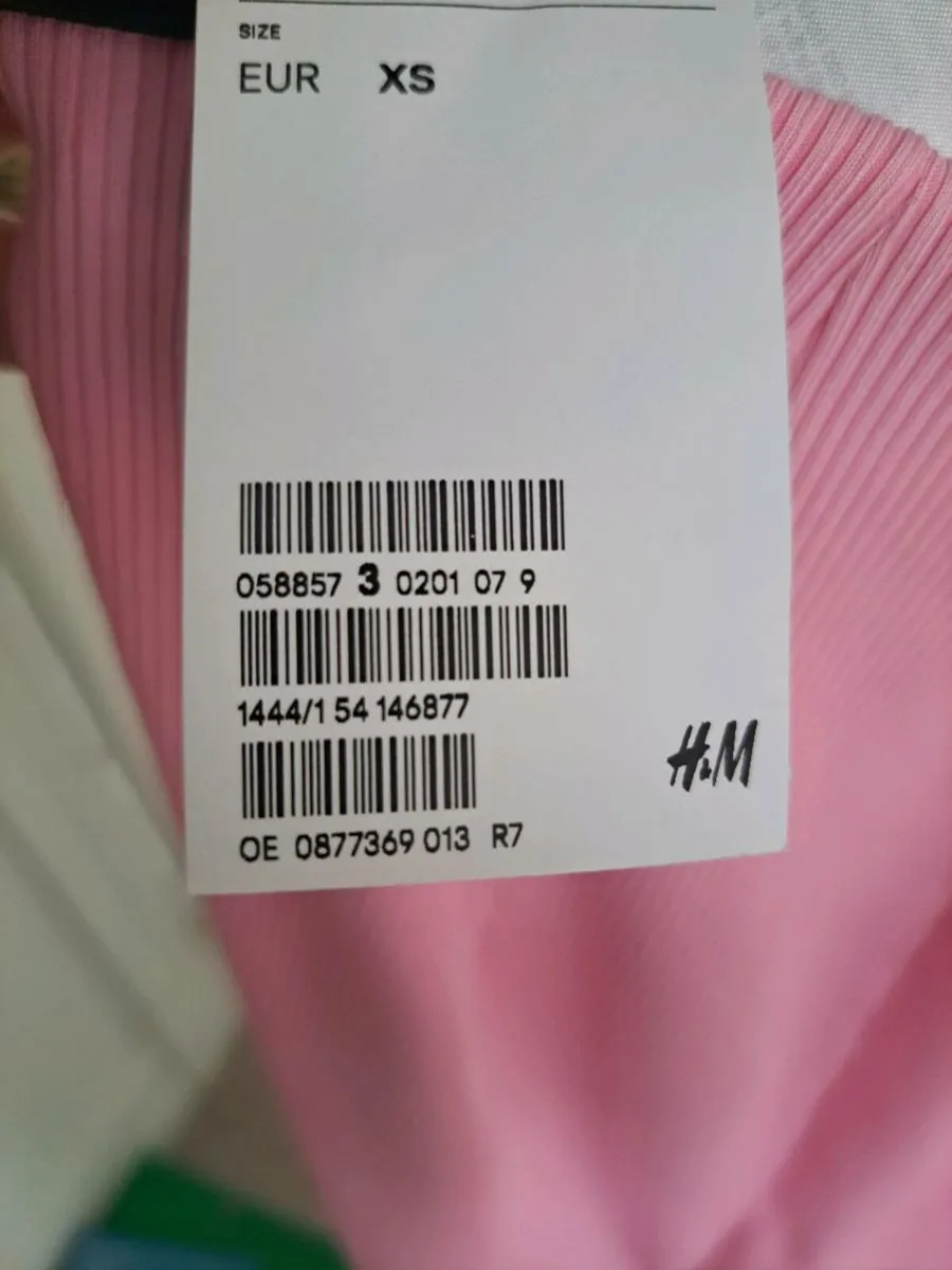 Pink skirt - Image 2