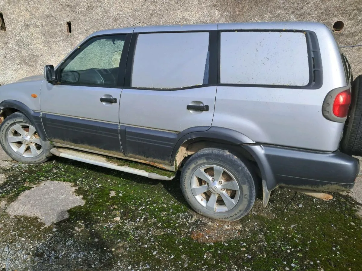 Nissan terrano
