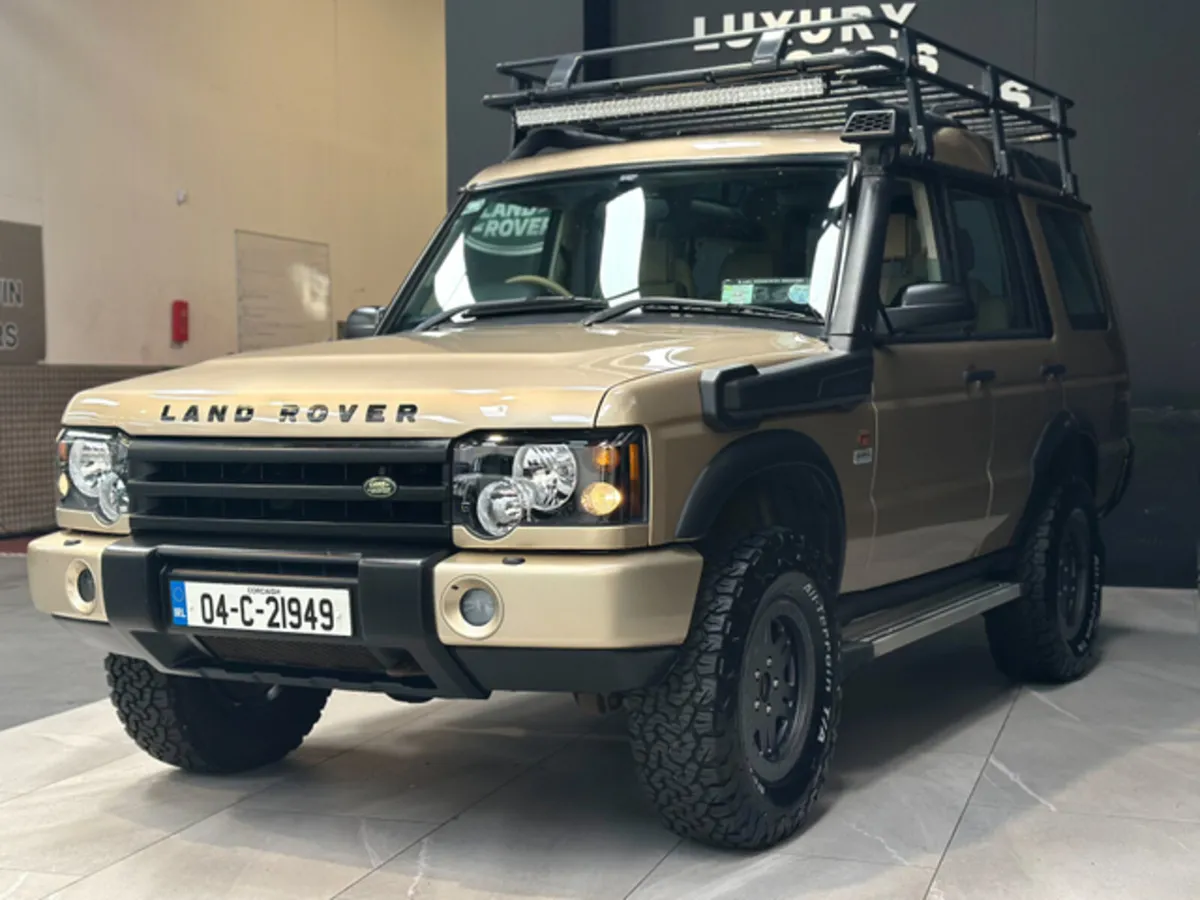 D2 TD5 HSE AUTO 7 SEATER - Image 4