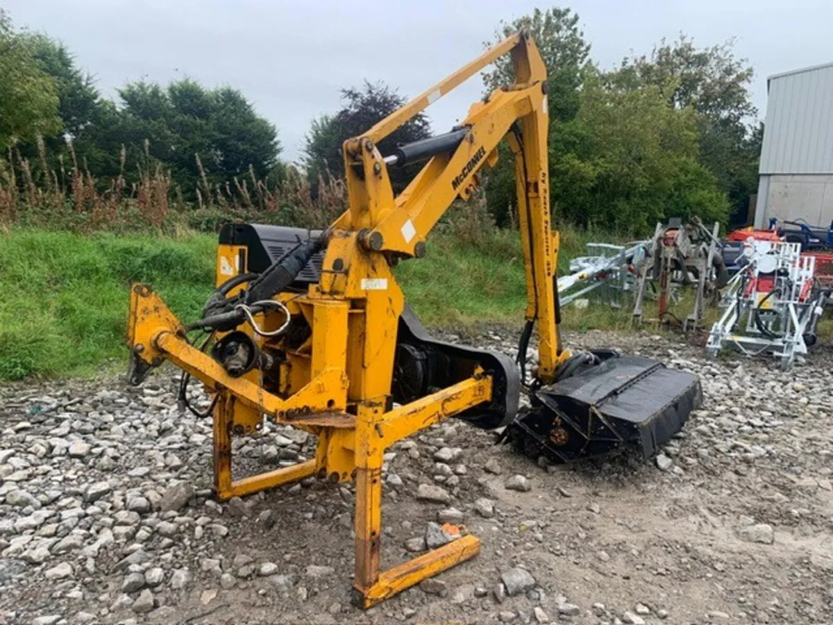 MCCONNEL PA550 HYREACH SUPERIOR 65HP - Image 4