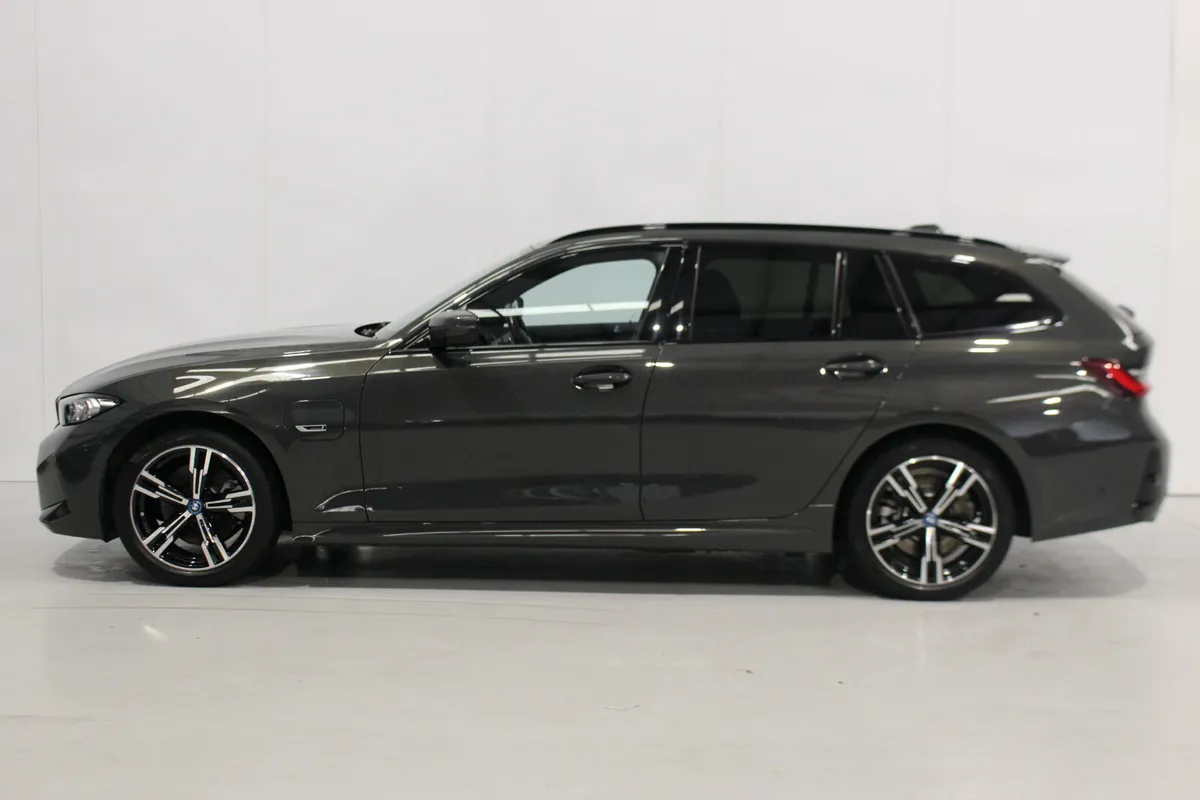 2023 BMW 3-Series 330E M SPORT Touring - Image 4