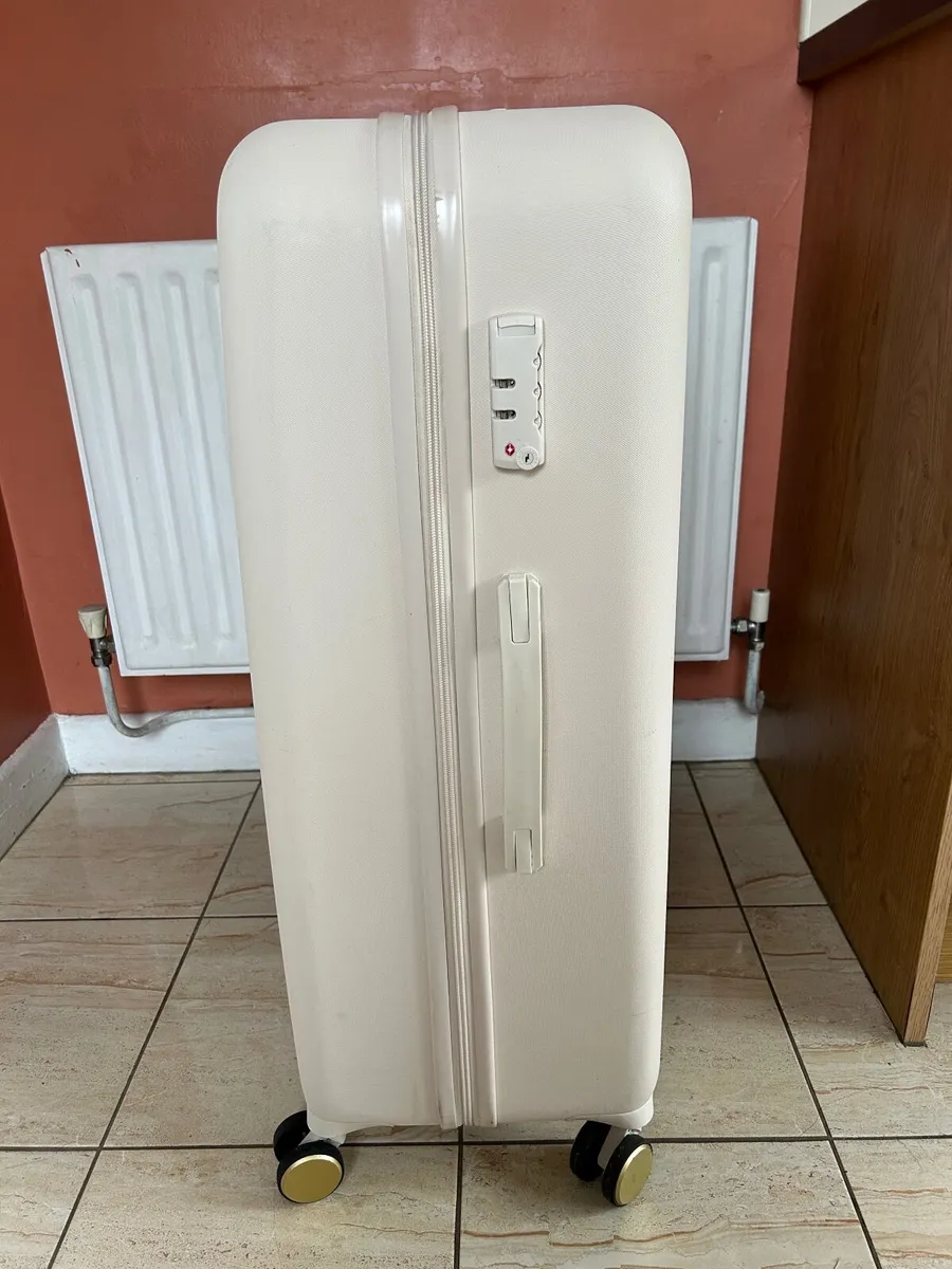 Suitcase - Image 2