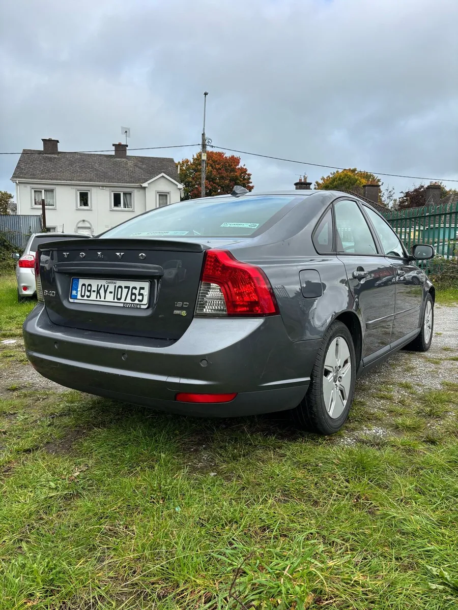 2009 Volvo s40 - Image 3