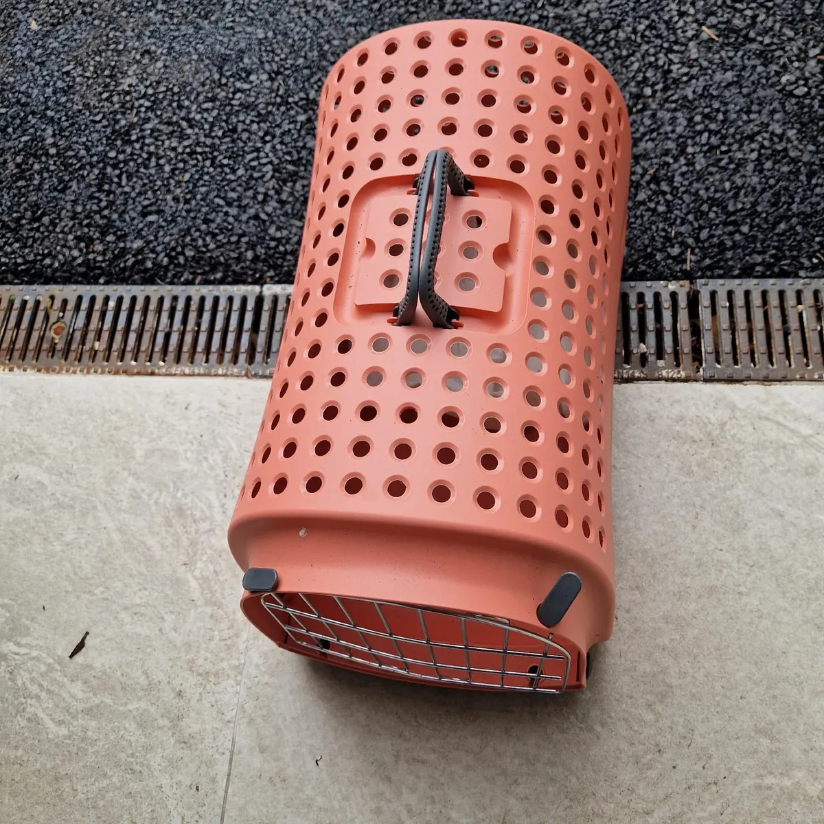 Pet carrier - Image 1
