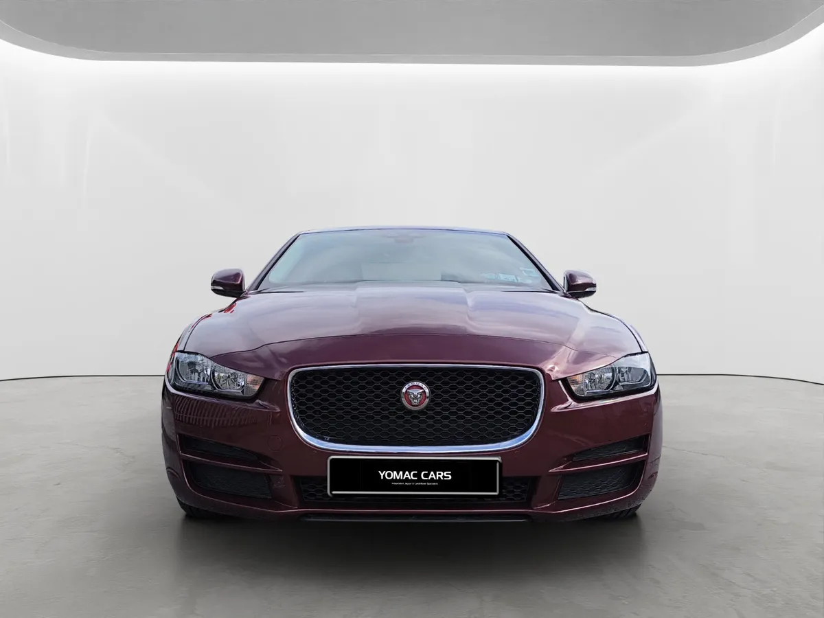 Jaguar XE 2.0D PRESTIGE 2016 - Image 4
