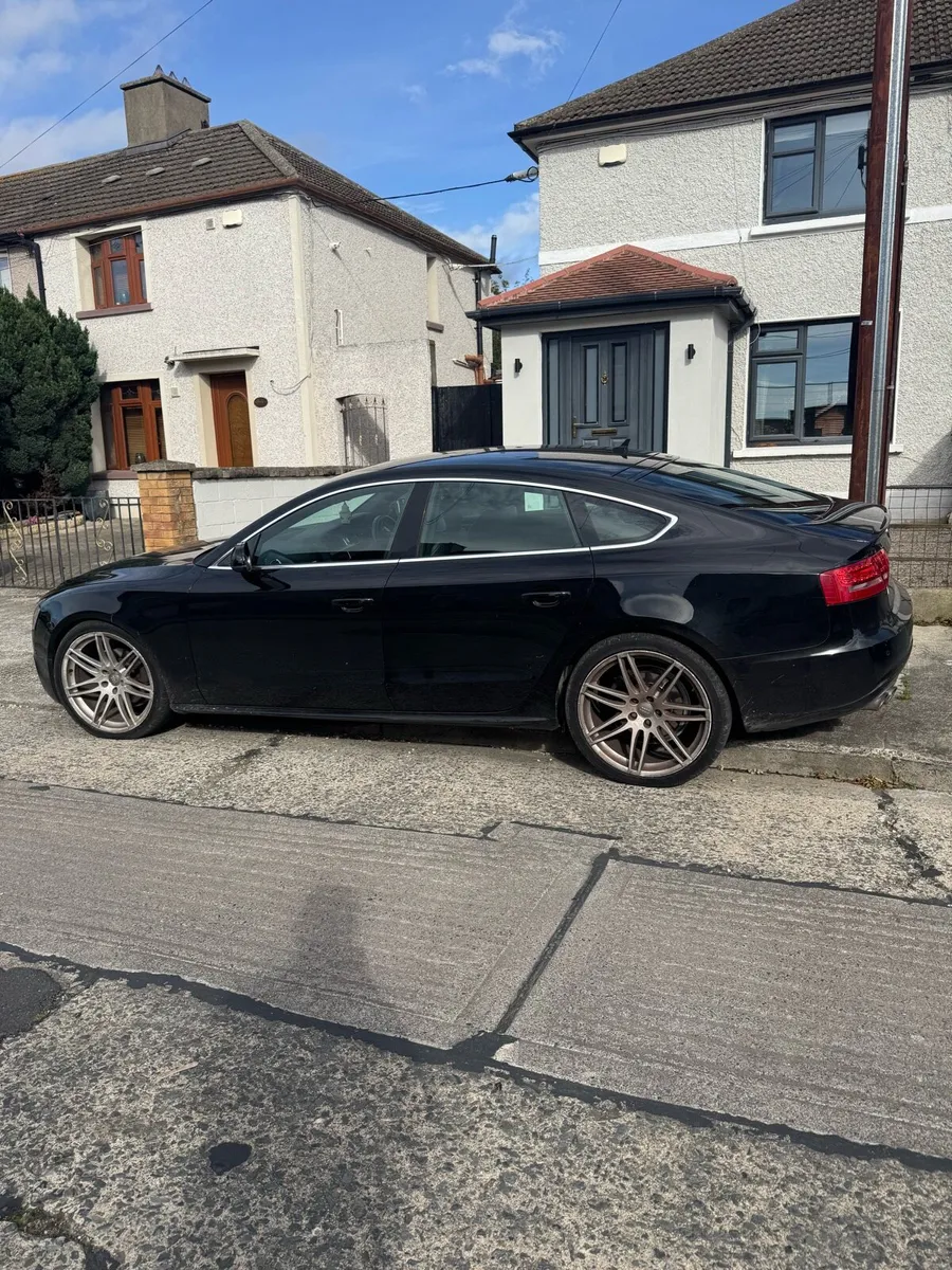 Audi A5 2010 S-Line - Image 4