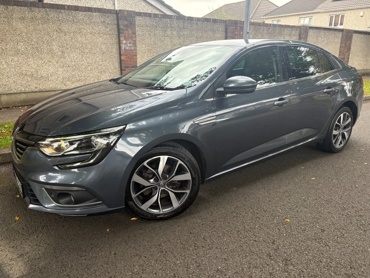 Renault Megane 2017 S 4DR GRAND COUPE DYNAMIQUE - Image 3