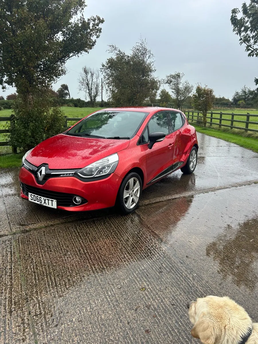Renault Clio 1.0 Damaged Repairable Manual - Image 1