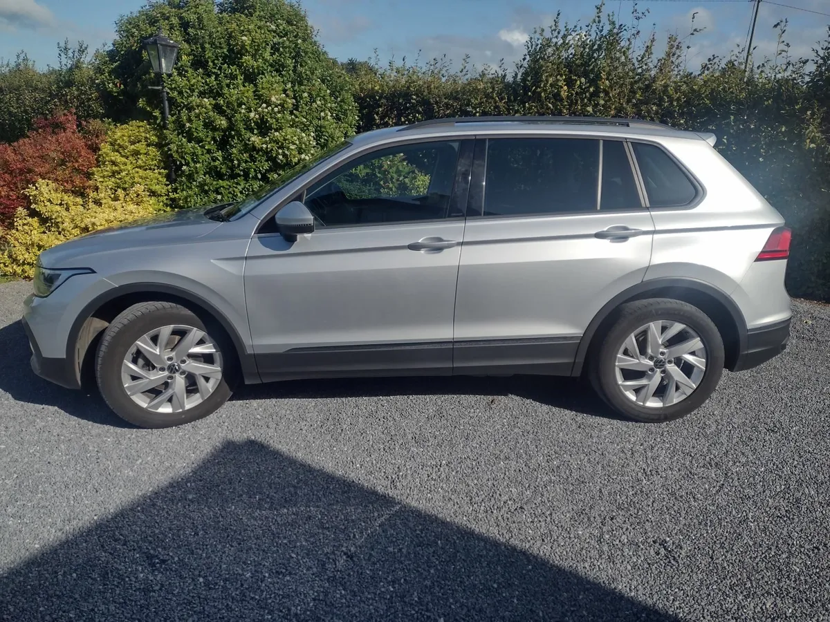Volkswagen Tiguan 2021 - Image 1