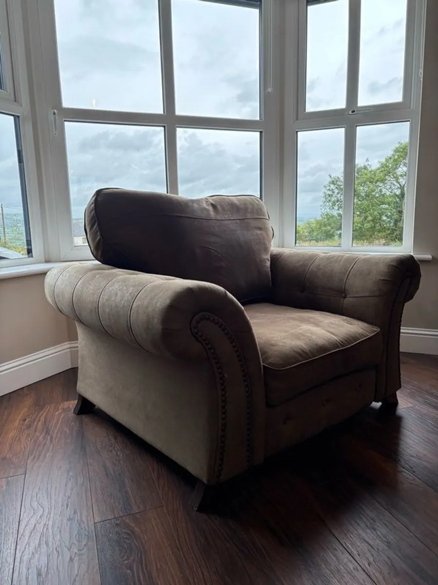 3 Seater Couch & Armchair - Image 1