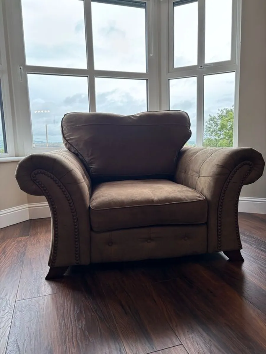 3 Seater Couch & Armchair - Image 4