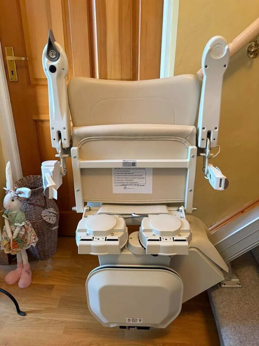 Brand new Handicare 1100 stairlift for sale - Image 3