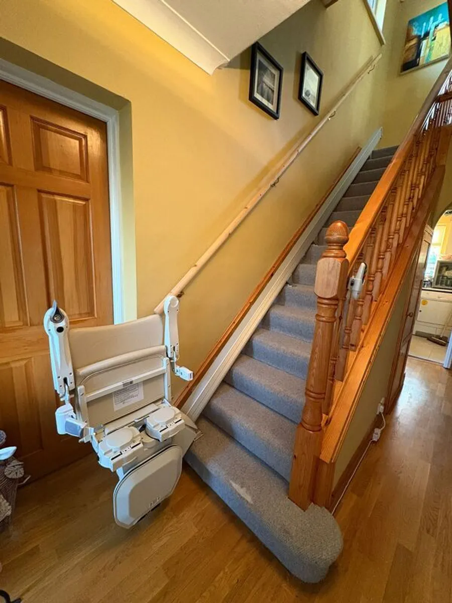 Brand new Handicare 1100 stairlift for sale - Image 4