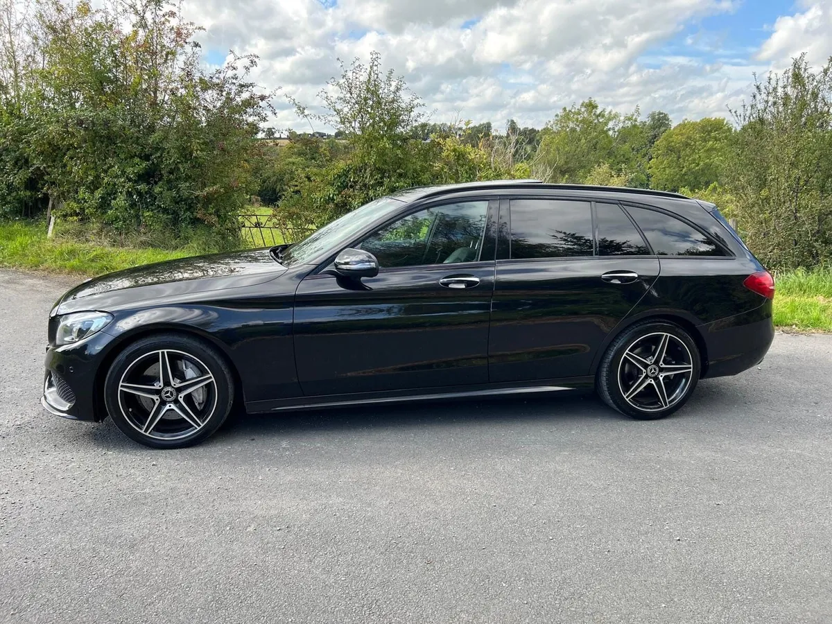 2018 Mercedes-Benz C250 Premium Plus AMG Line - Image 4