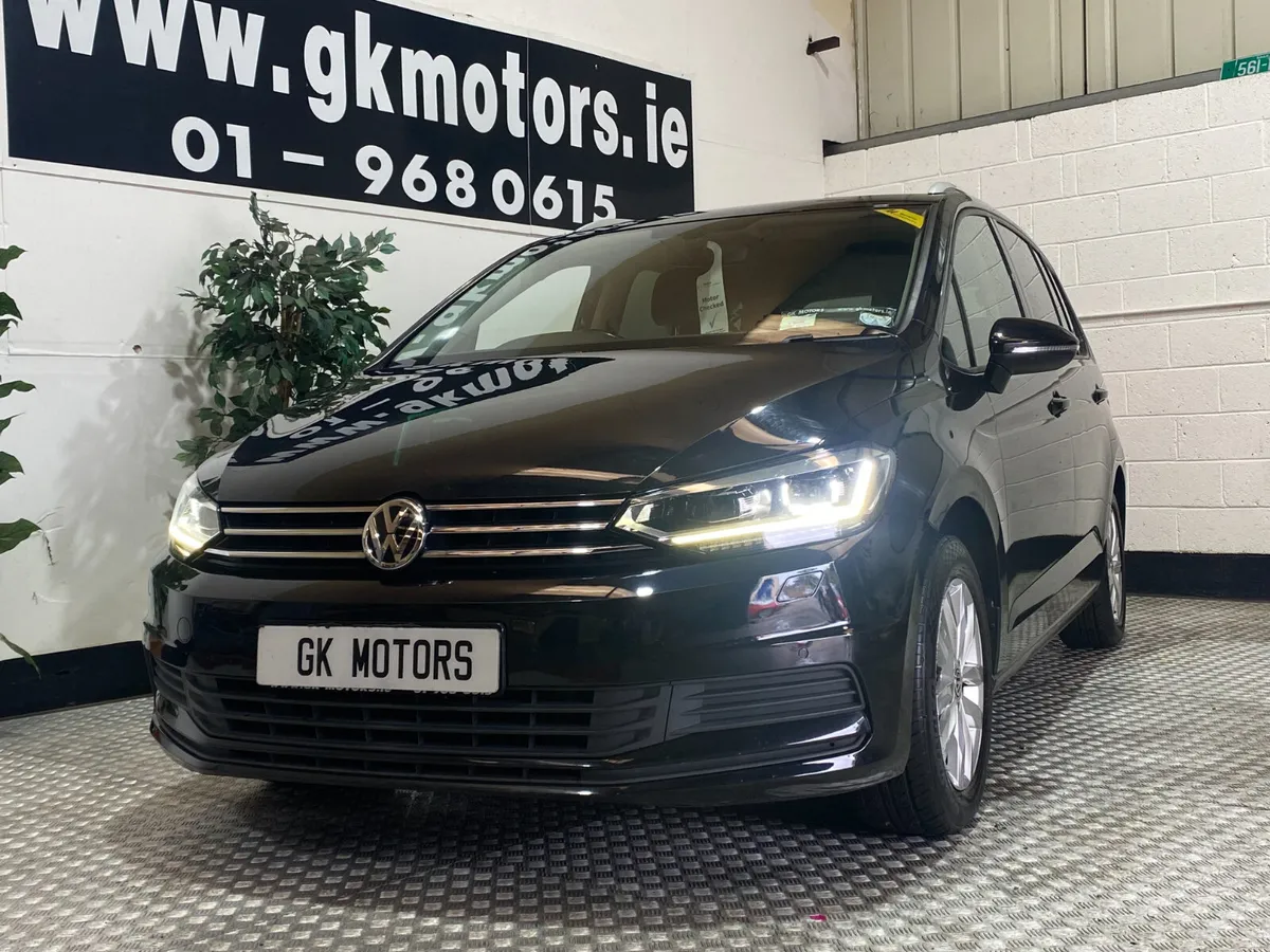 Volkswagen Touran 2016///AUTOMATIC/// - Image 2