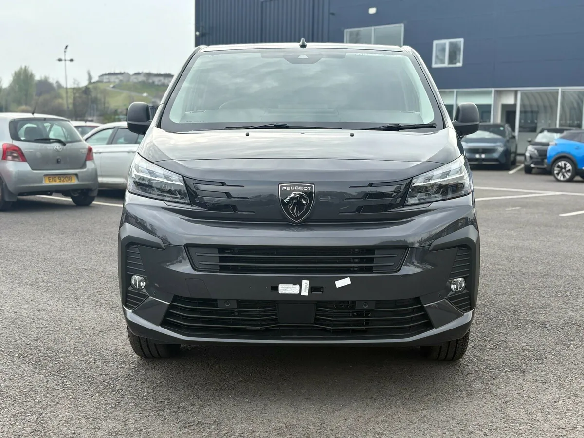Peugeot Expert L1 Diesel Professional - Image 4