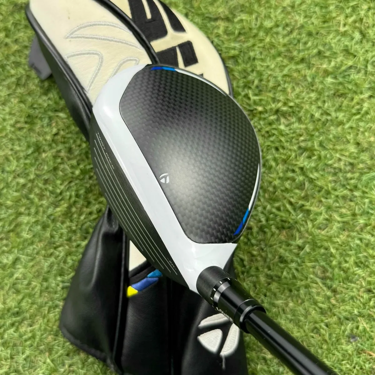 Taylormade Sim 2 Ti #3 Wood 13.5° / Stiff - Image 3