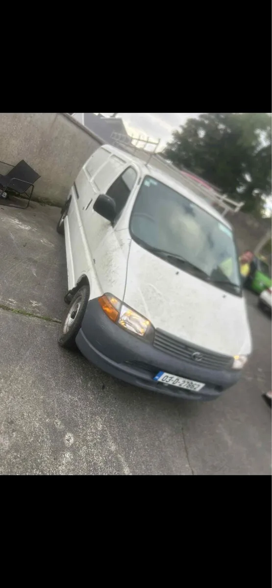 Toyota Hiace Vans breaking for parts - Image 1