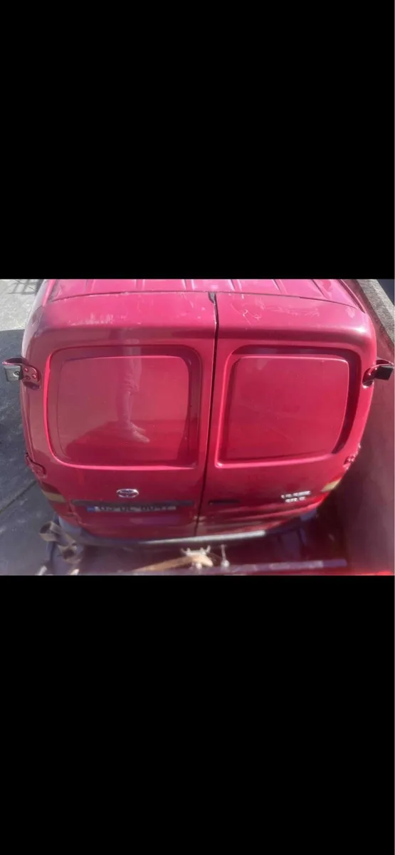 Toyota Hiace Vans breaking for parts - Image 2
