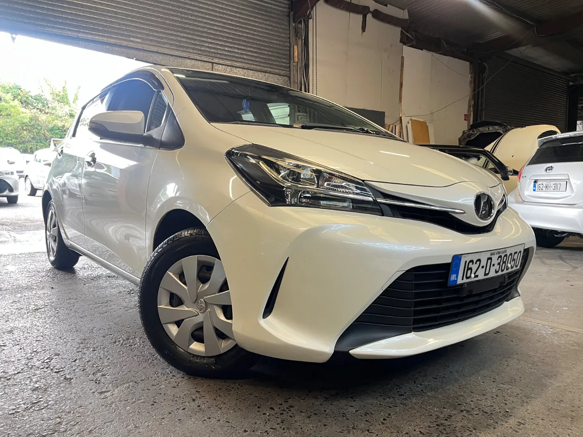 Toyota Vitz 2016 automatic push start - Image 1