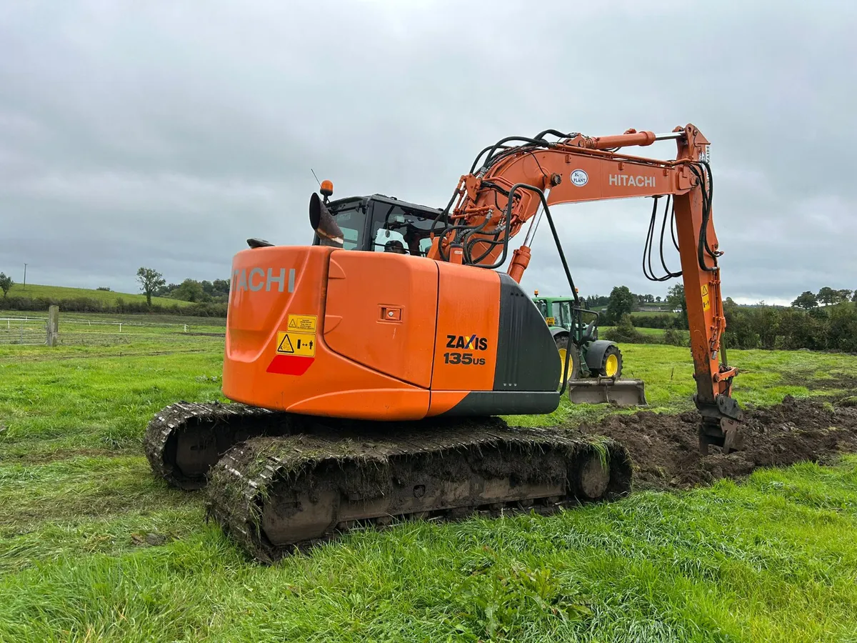 Hitachi Zx135-5 Year 2013 - Image 4