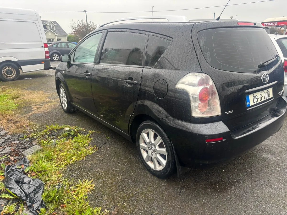 Toyota corrolla verso tax 7/26 - Image 2