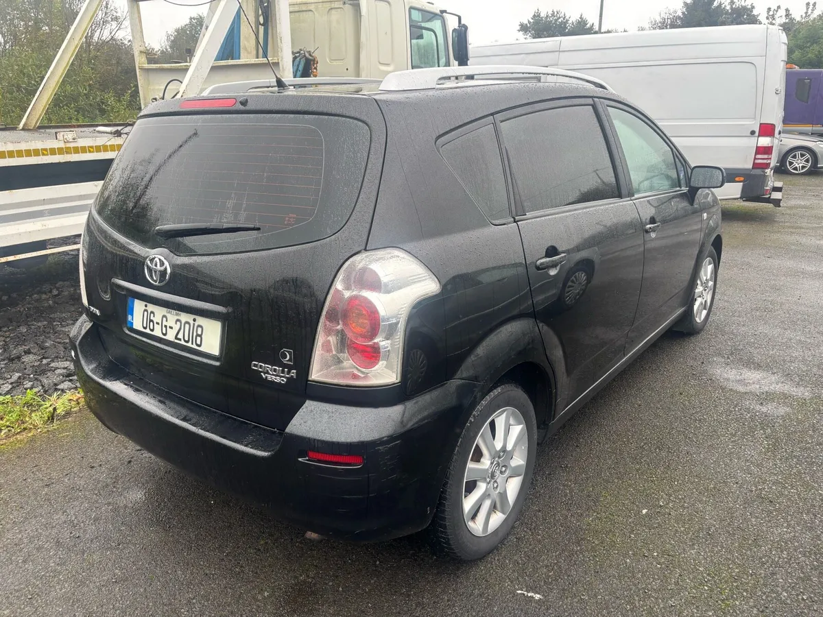Toyota corrolla verso tax 7/26 - Image 4