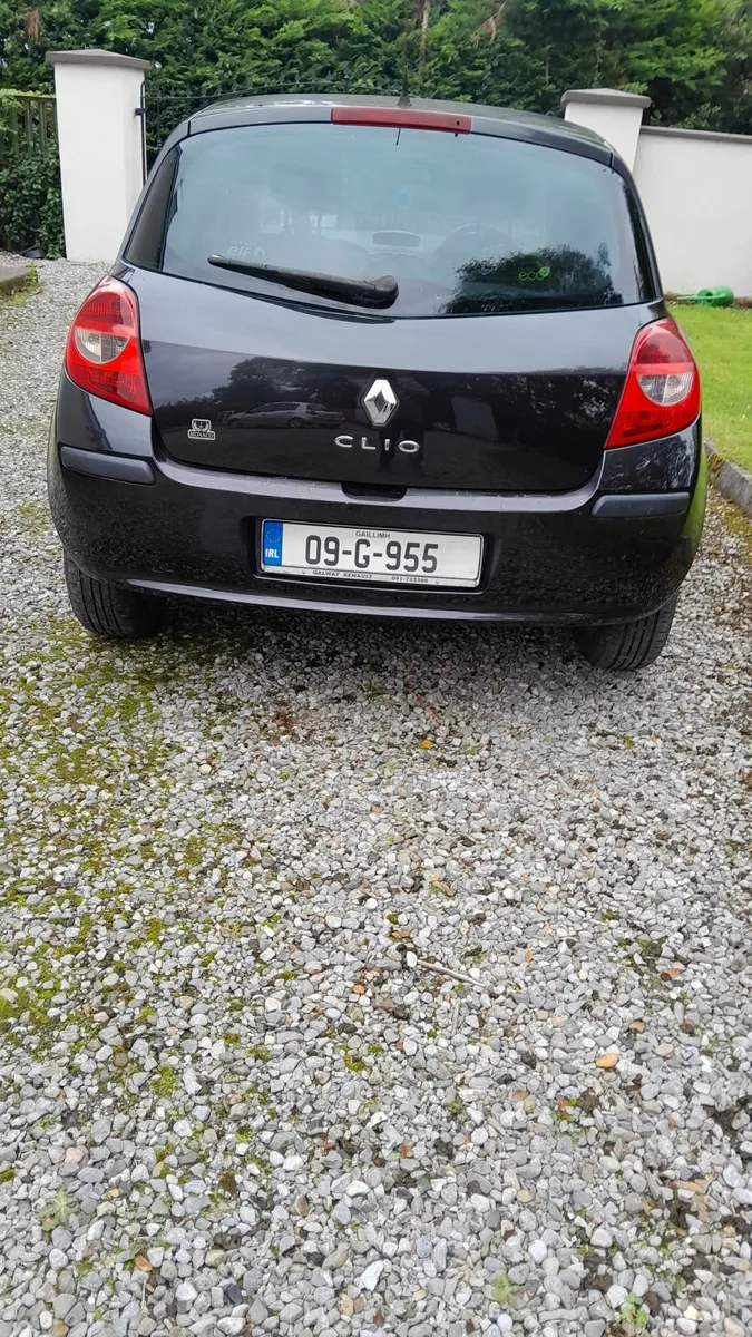 Renault Clio 2009 - Image 2