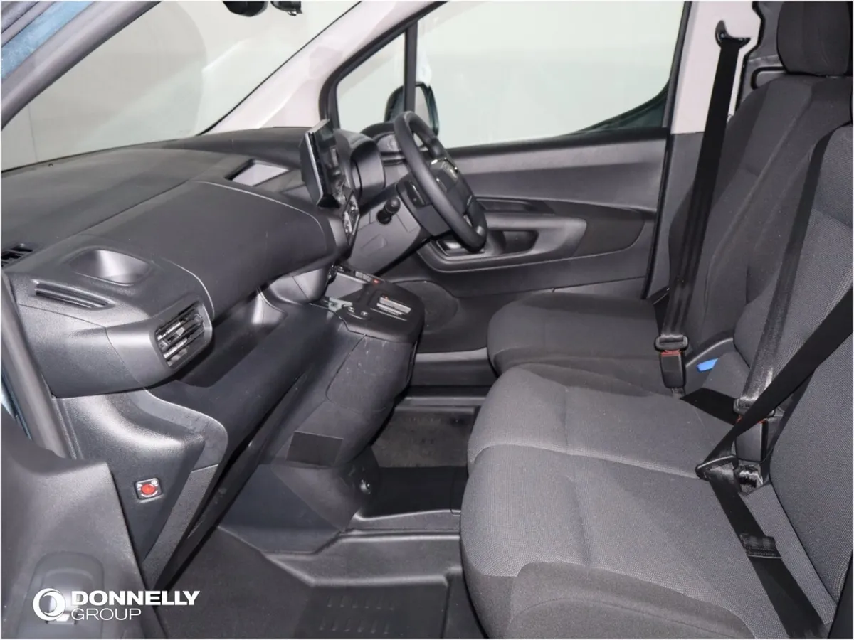 Vauxhall Combo Cargo Diesel Prime plus - Image 4